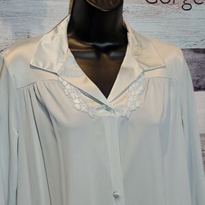 Vintage Vanity Fair XS Pale Blue Nylon Gown With Pockets